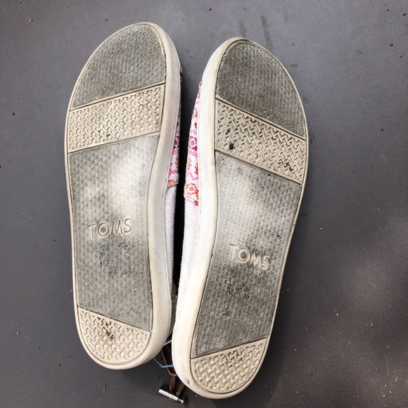 🐰 Toms slip ons flats sneakers - Picture 6 of 6